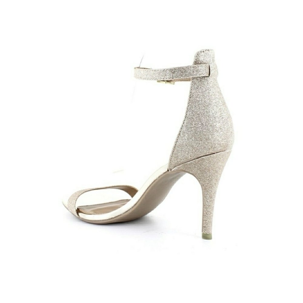 Material Girl Women's Metallic Blaire 12 SandalsS - Picture 4 of 8